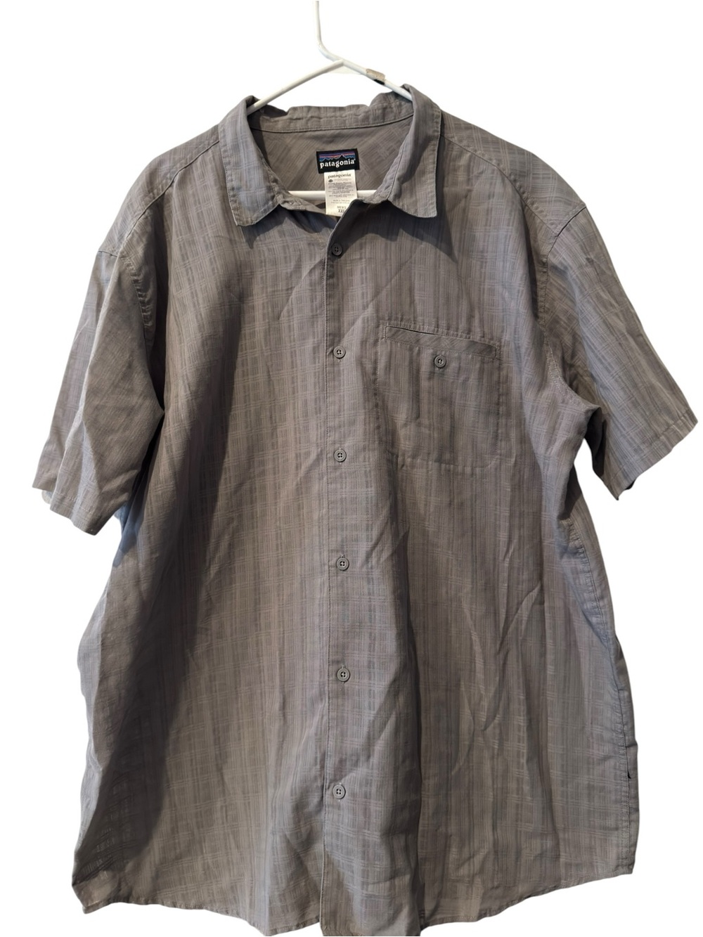 Patagonia Men's Light Gray Short-Sleeve Button-Down XXL Shirt